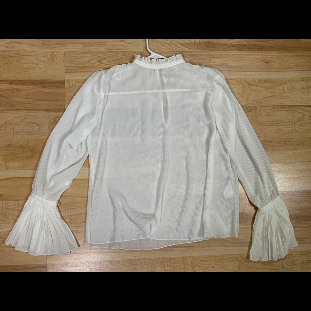 H&M Bell Sleeve Blouse US4